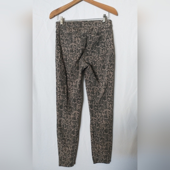 SPANX Leopard Print High Waisted Leggings Jeans High Rise Size Medium - Picture 5 of 6